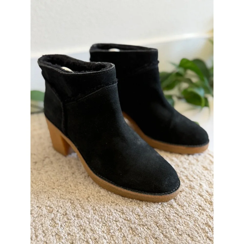 UGG Kasen Black Suede Shearling Lined Block Heel Ankle Boots 9.5